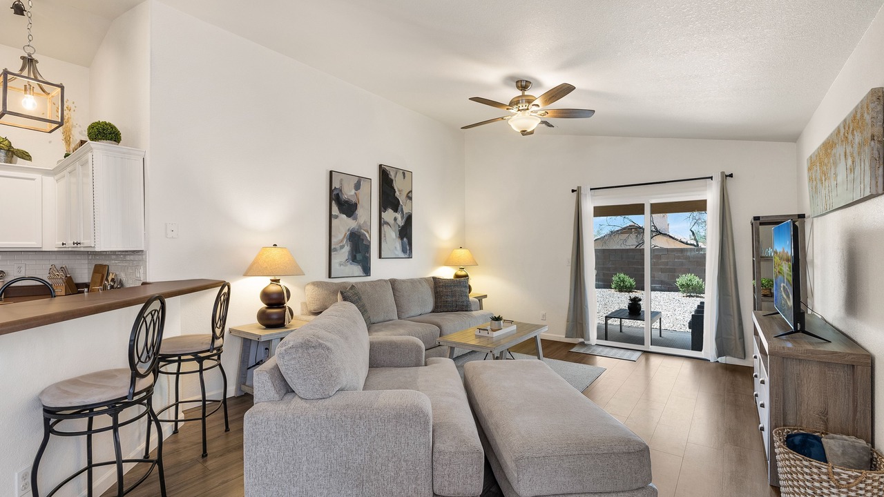 Photo of Livingroom in Dove Mountain