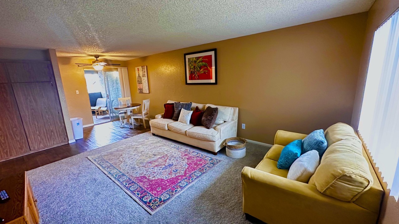 Photo of Livingroom in Camelback East