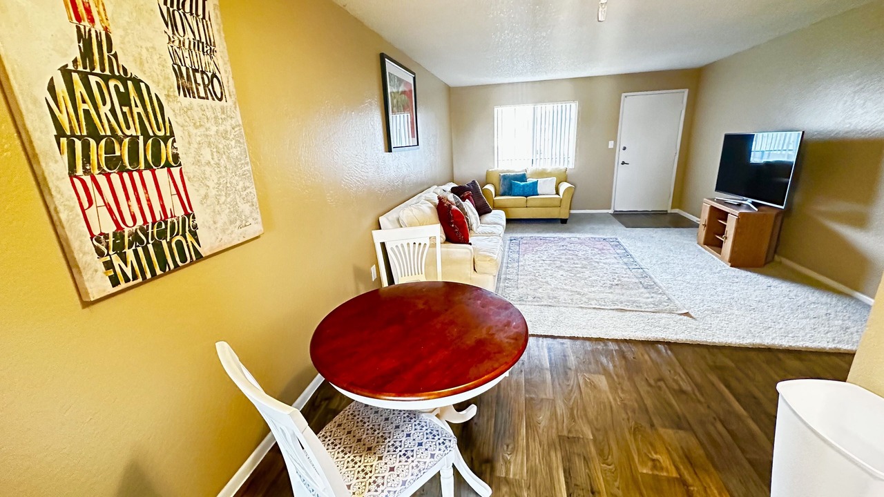 Photo of Livingroom in Camelback East