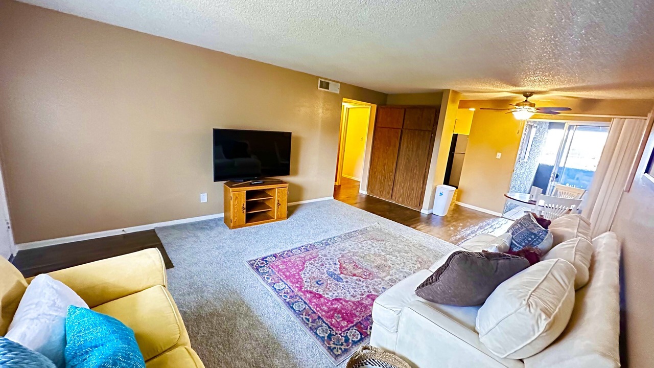 Photo of Livingroom in Camelback East