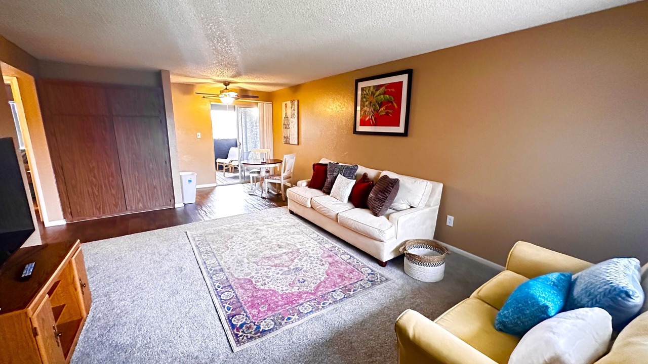 Photo of Livingroom in Camelback East