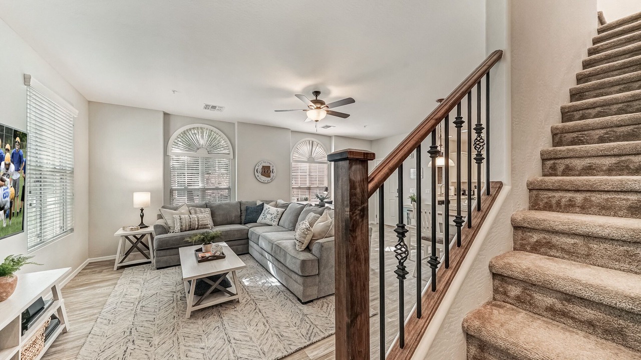 Photo of Livingroom in Power Ranch