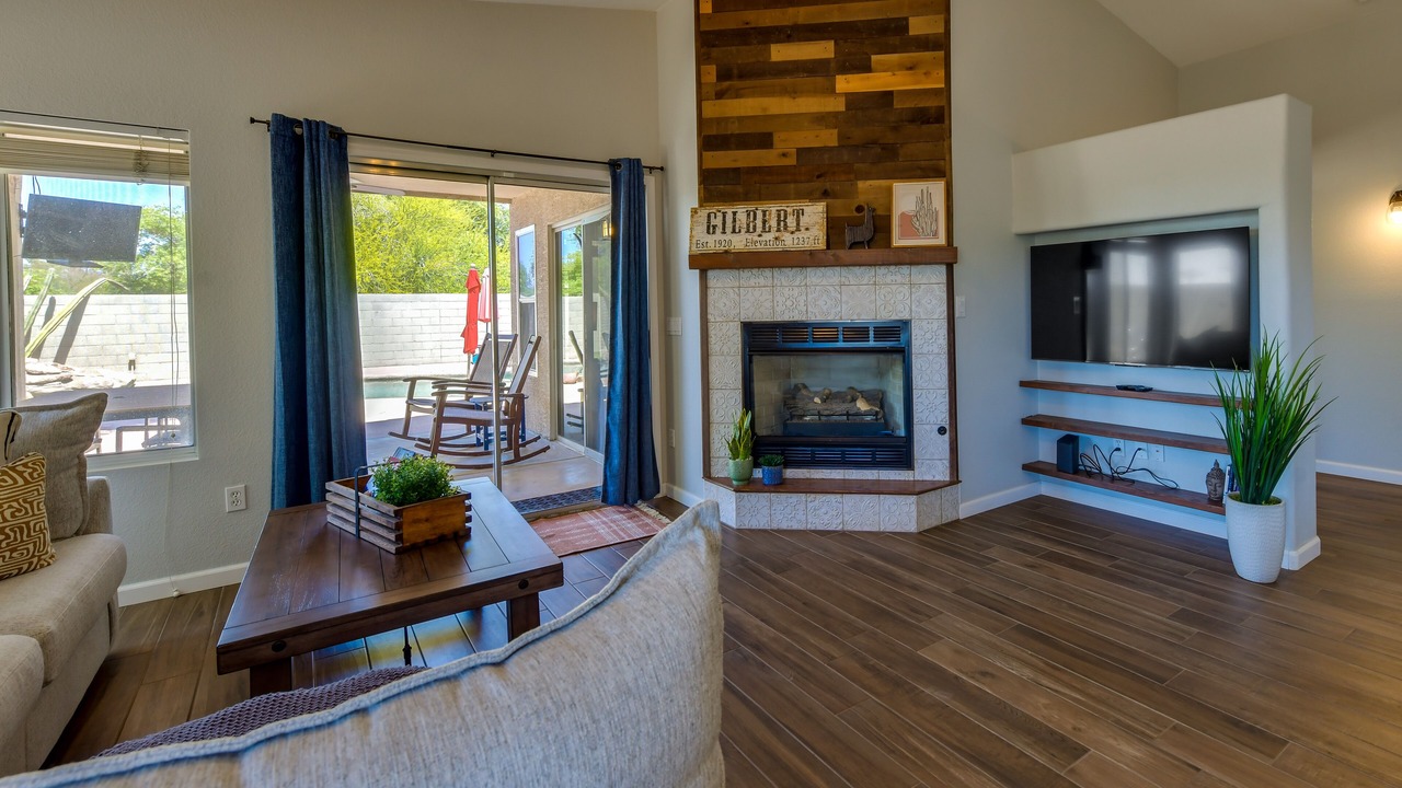 Photo of Livingroom in Gilbert