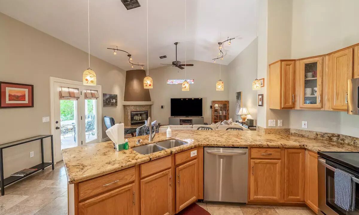 Photo of Kitchen in Val Vista Lakes