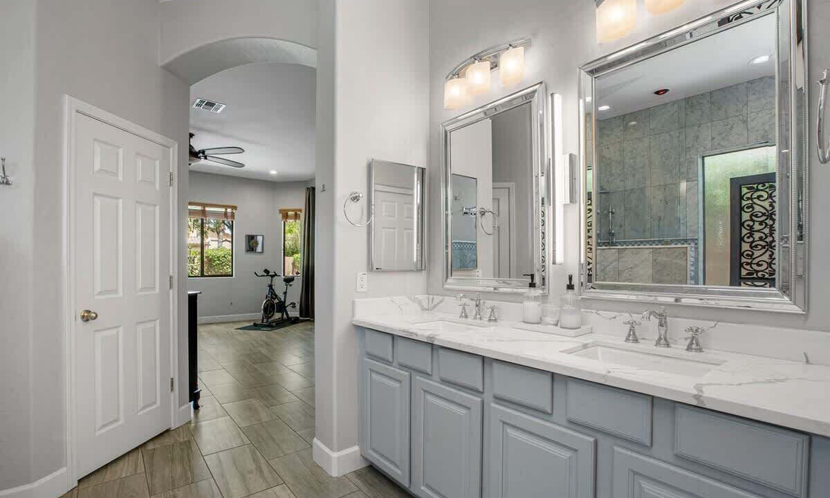 Photo of Bathroom in Paseo Crossings