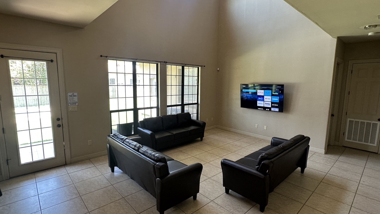 Photo of Livingroom in Mission