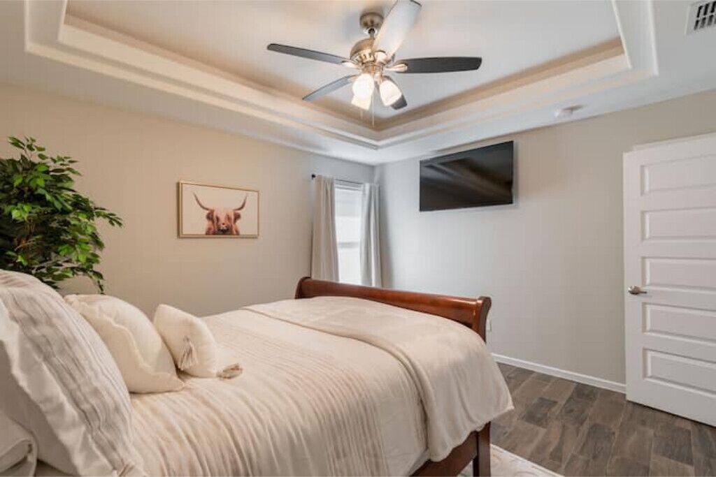 Photo of Bedroom in Edinburg