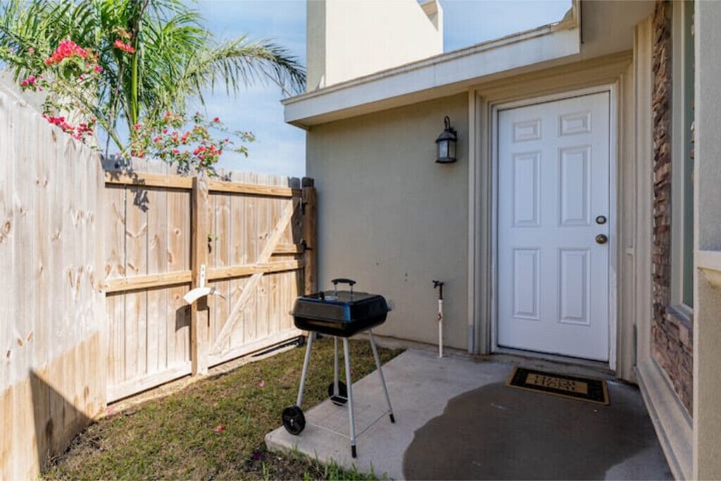 Photo of Patio Balcony in Edinburg