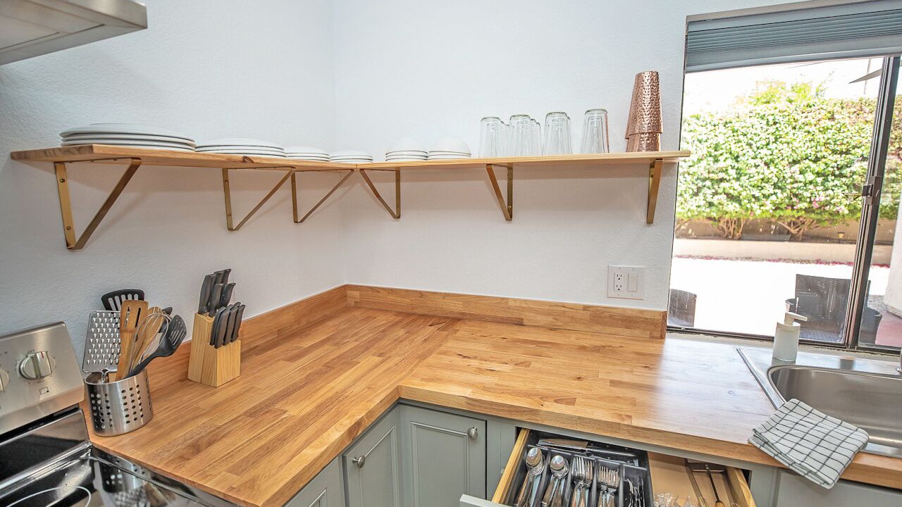 Photo of Kitchen in Yuma Corona