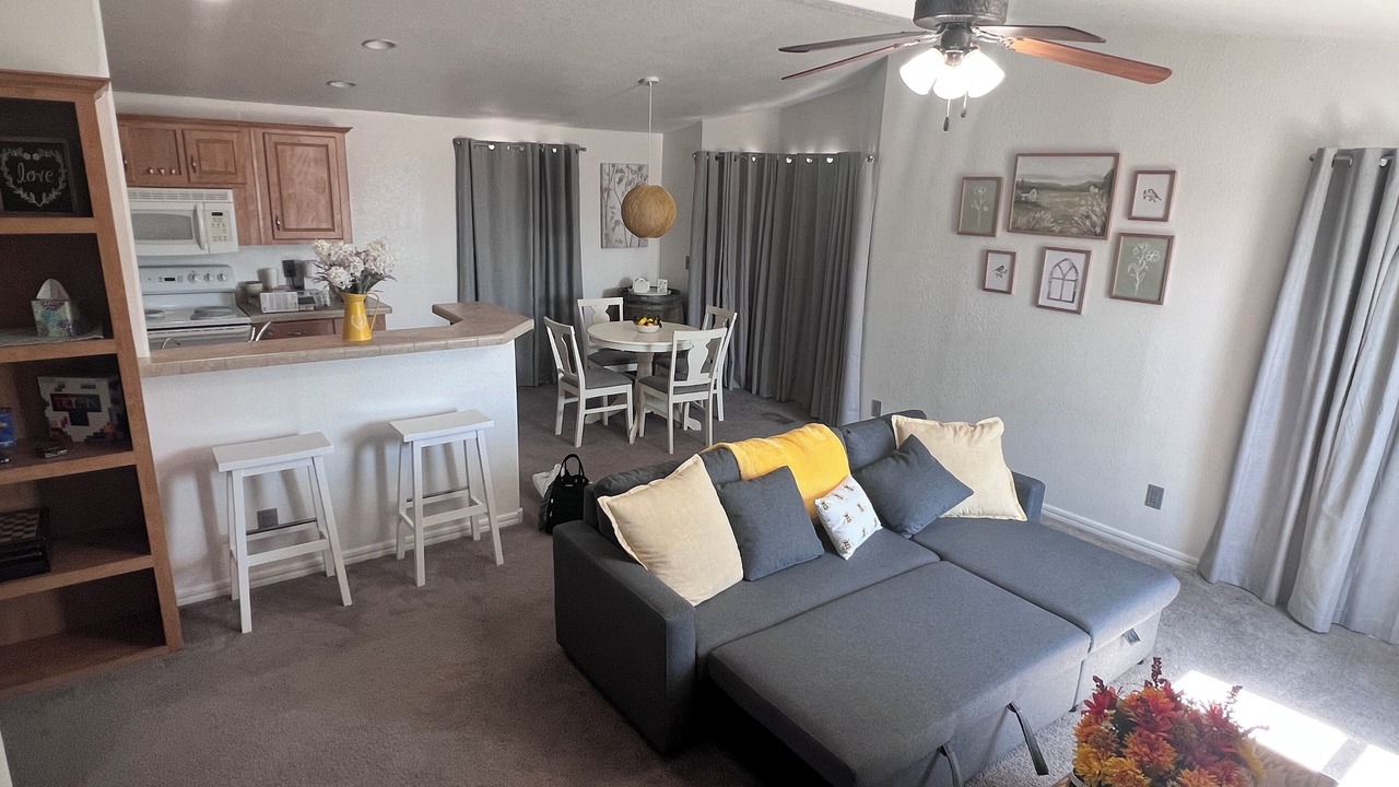 Photo of Livingroom in Fortuna Foothills