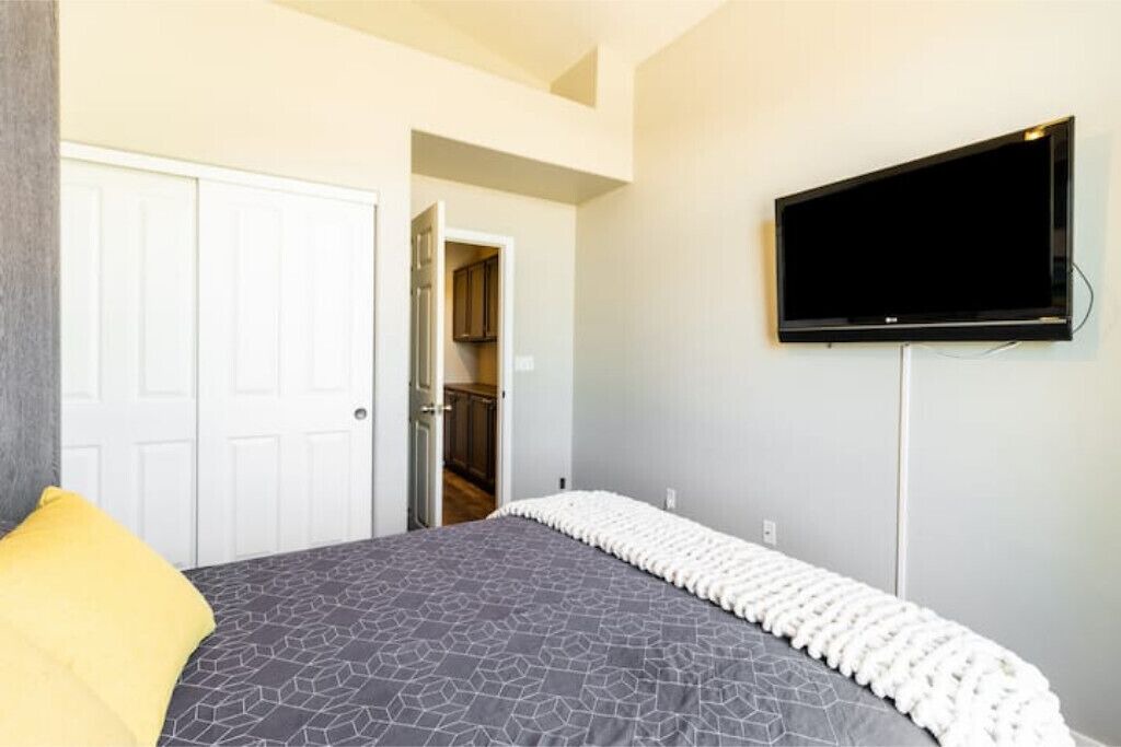 Photo of Bedroom in Foothills