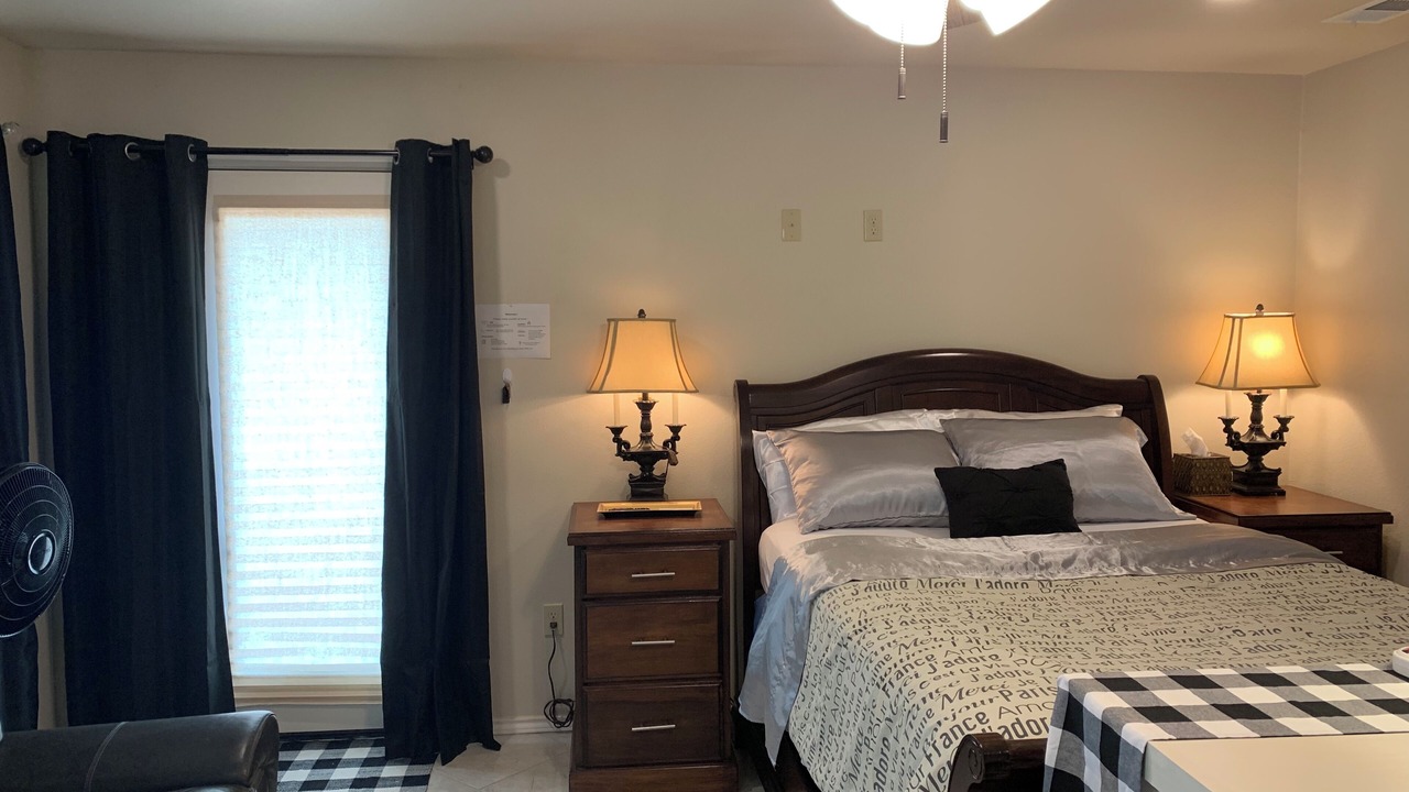 Photo of Bedroom in Brownsville