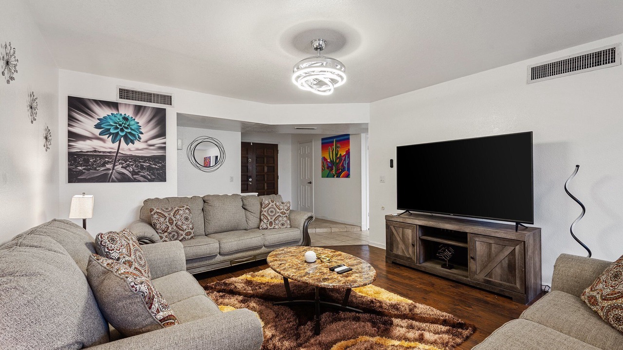 Photo of Livingroom in Glendale