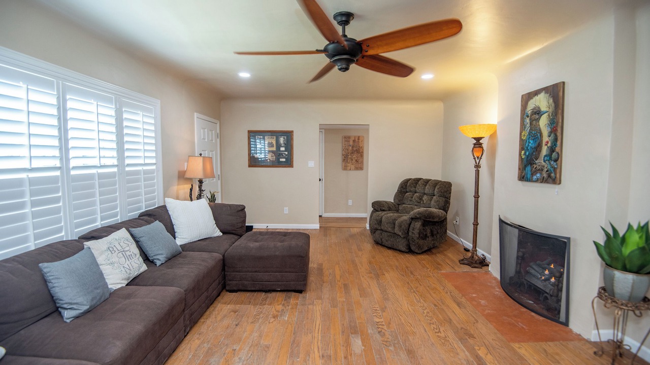 Photo of Livingroom in Yuma Townsite