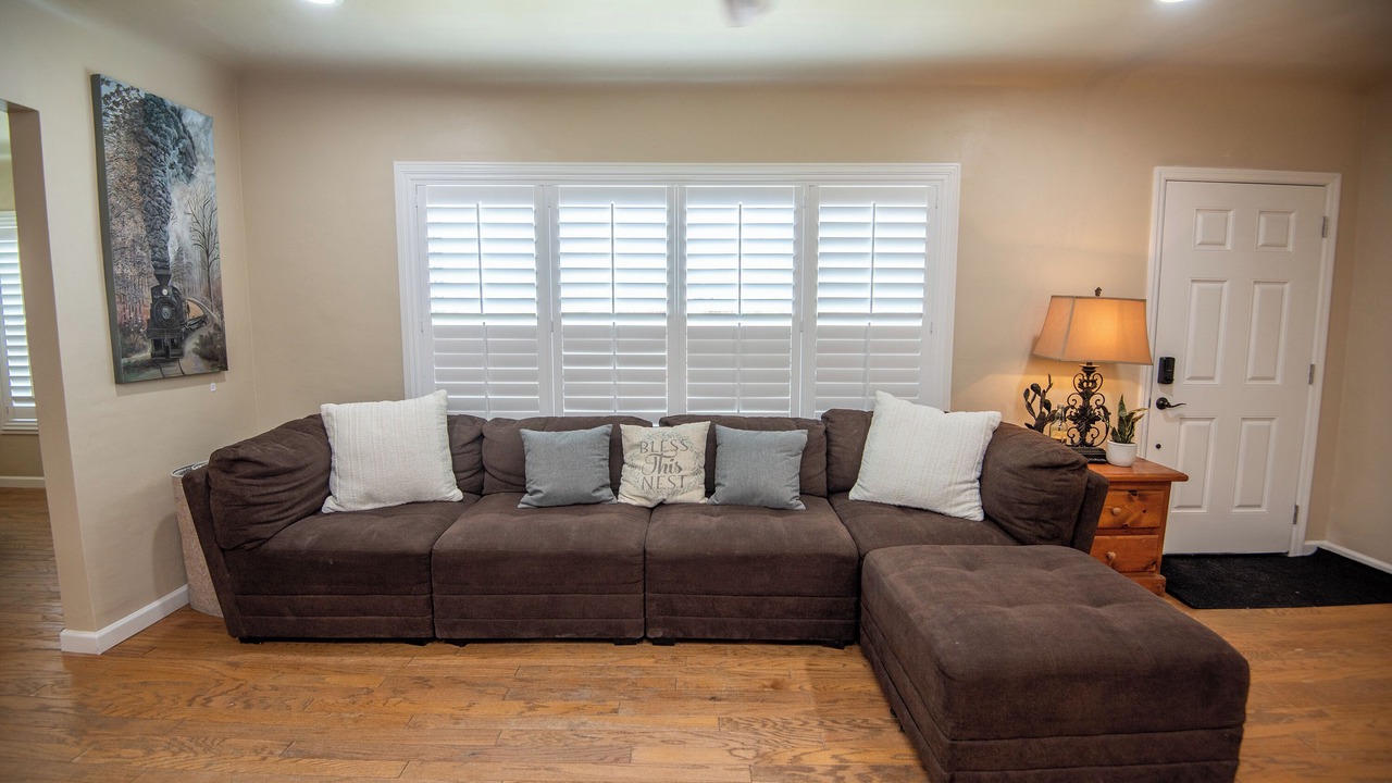 Photo of Livingroom in Yuma Townsite