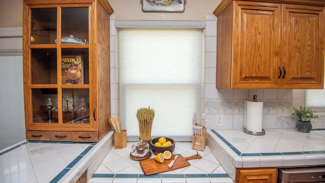 Photo of Kitchen in Yuma Townsite