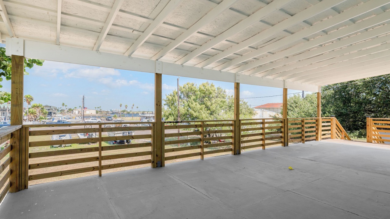 Photo of Patio Balcony in Port Mansfield