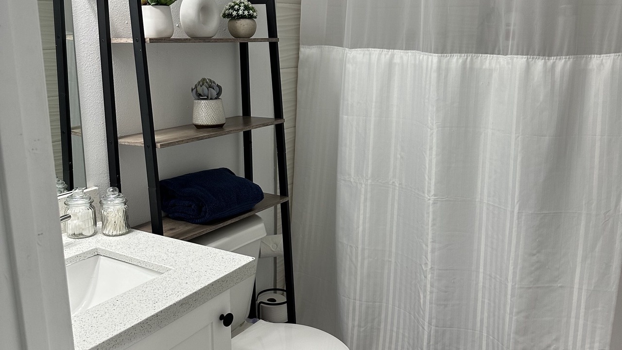 Photo of Bathroom in Brownsville