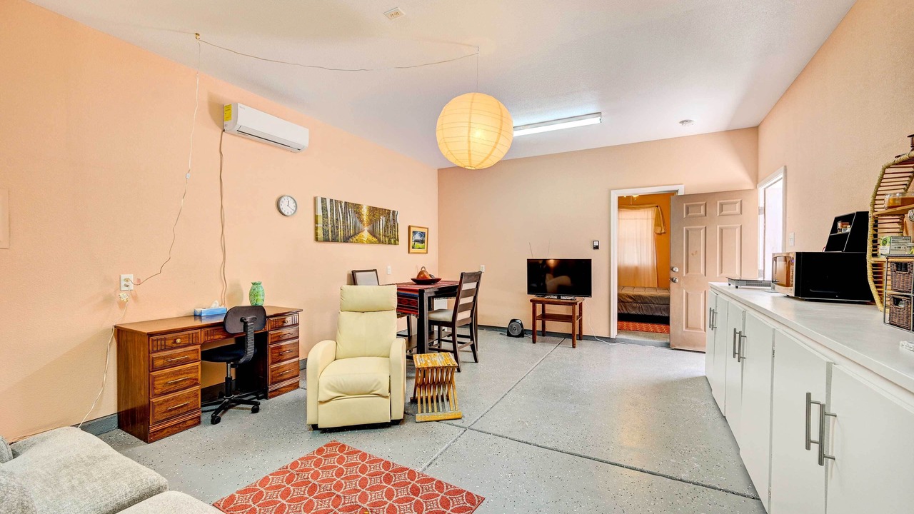 Photo of Livingroom in Foothills