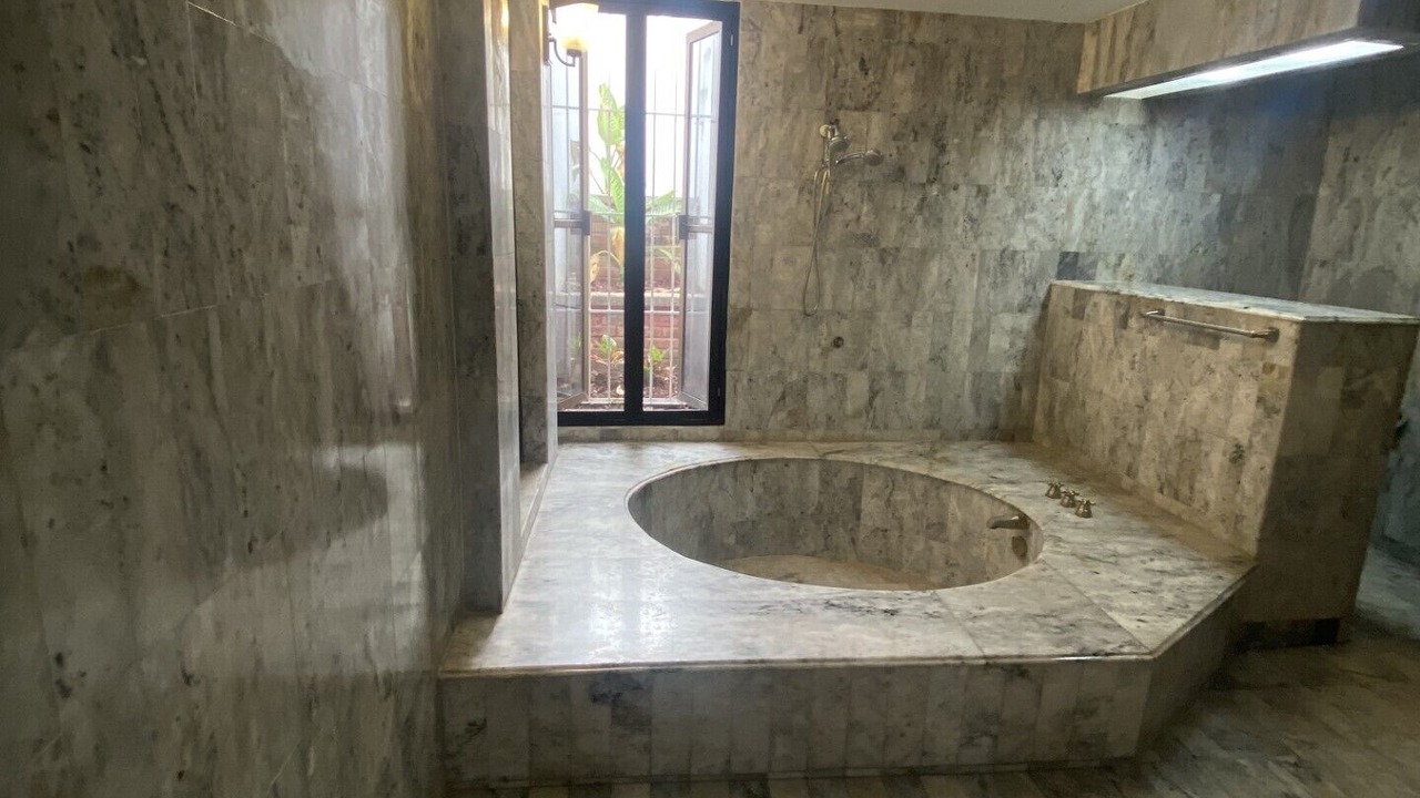 Photo of Bathroom in Balcones de Loma Linda