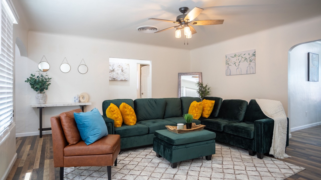 Photo of Livingroom in Yuma Townsite