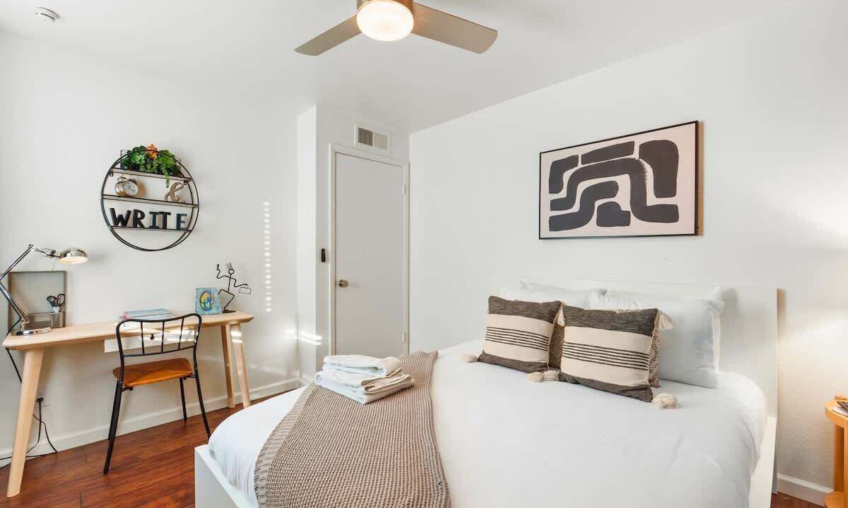 Photo of Bedroom in Glendale