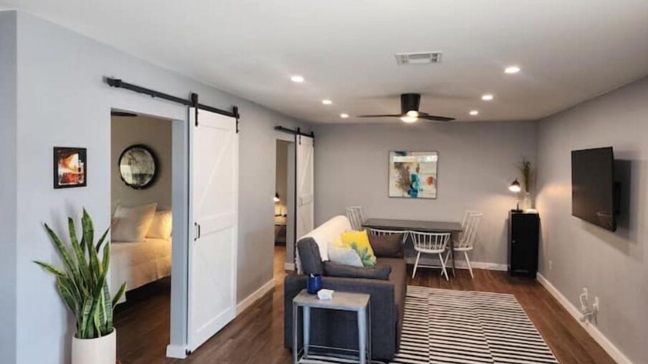Photo of Livingroom in Encanto