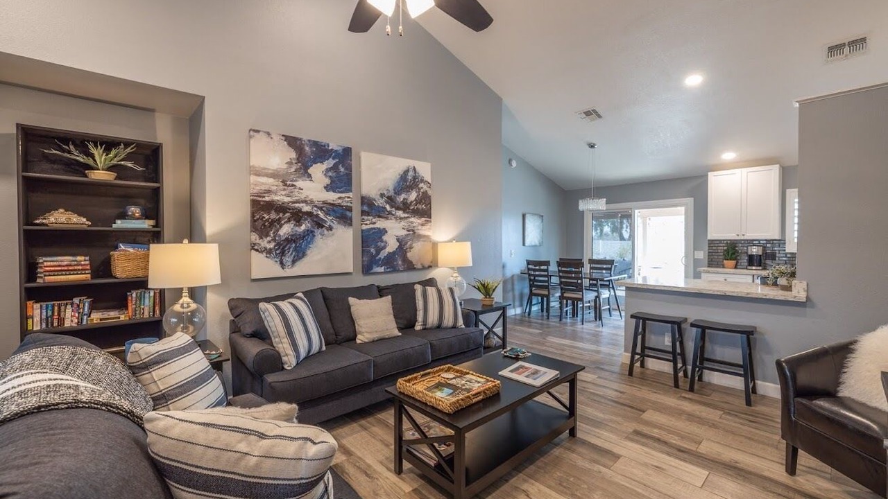 Photo of Livingroom in Ahwatukee Foothills