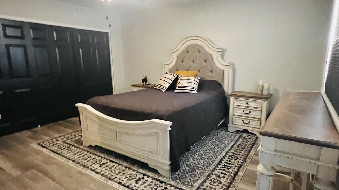 Photo of Bedroom in Alta Mesa