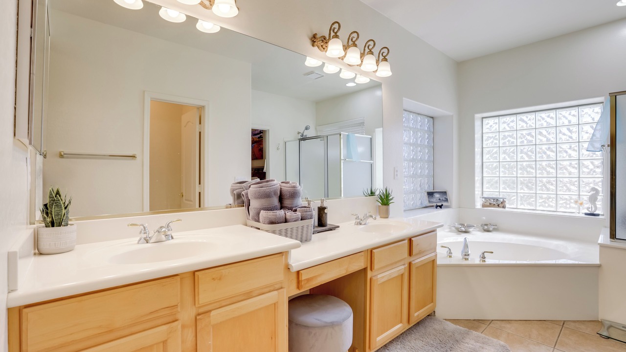 Photo of Bathroom in Canyon Trails