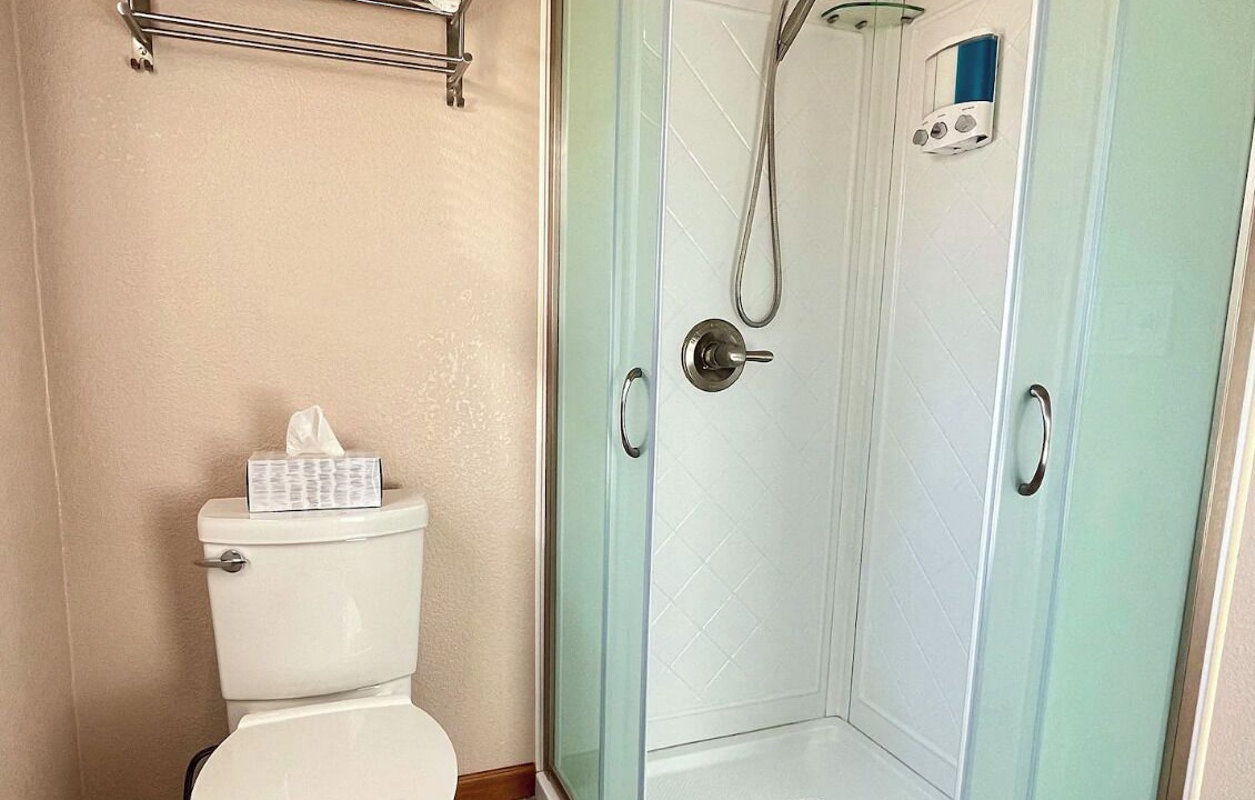 Photo of Bathroom in Oracle