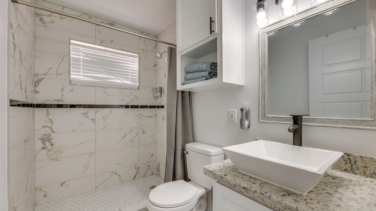 Photo of Bathroom in Edinburg