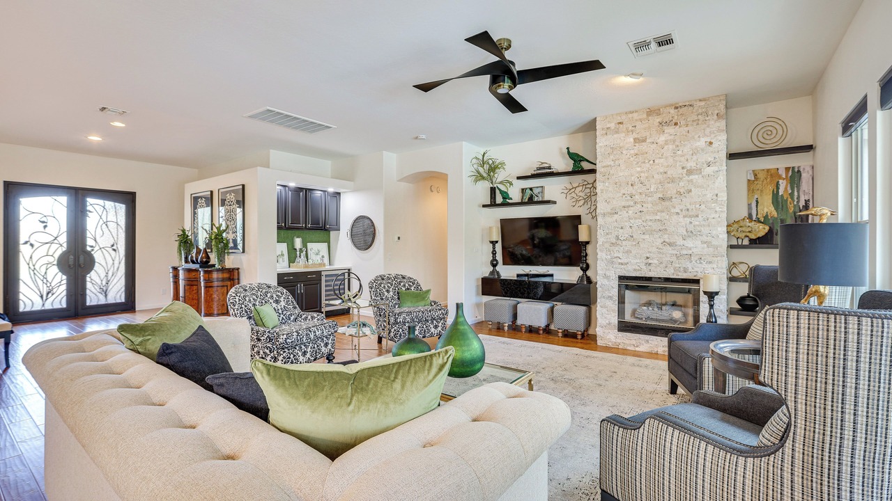 Photo of Livingroom in Fletcher Heights