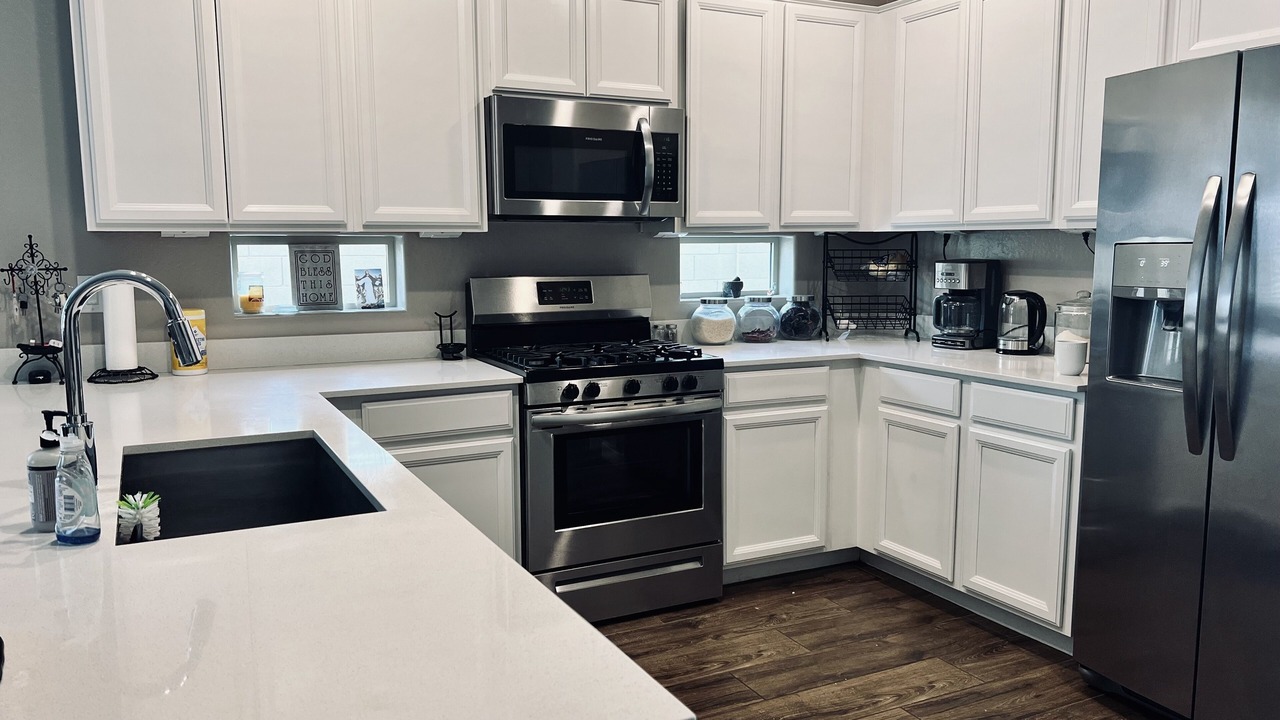 Photo of Kitchen in Sunset Farms