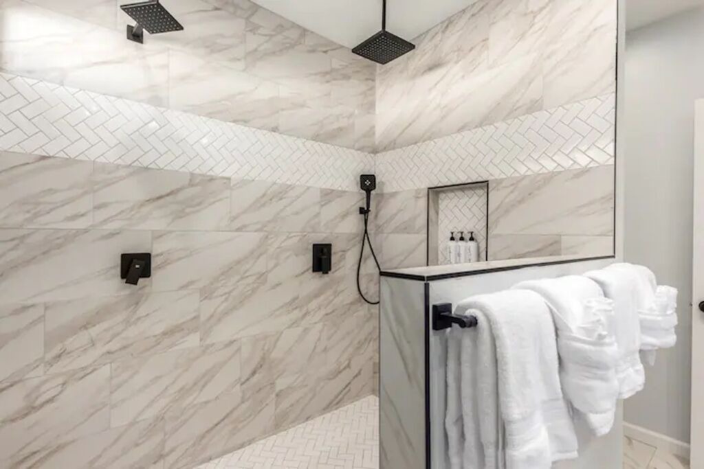 Photo of Bathroom in Oracle Heights Estates