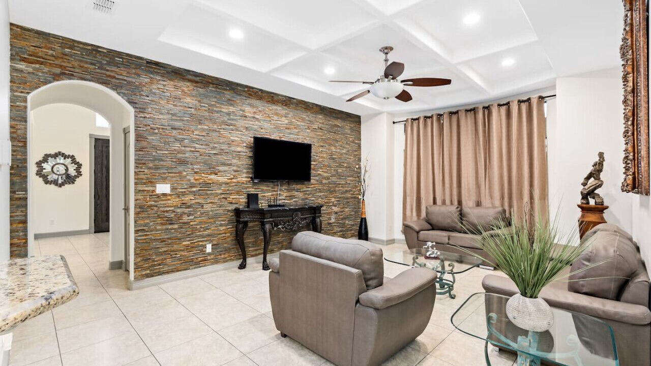 Photo of Livingroom in Mission