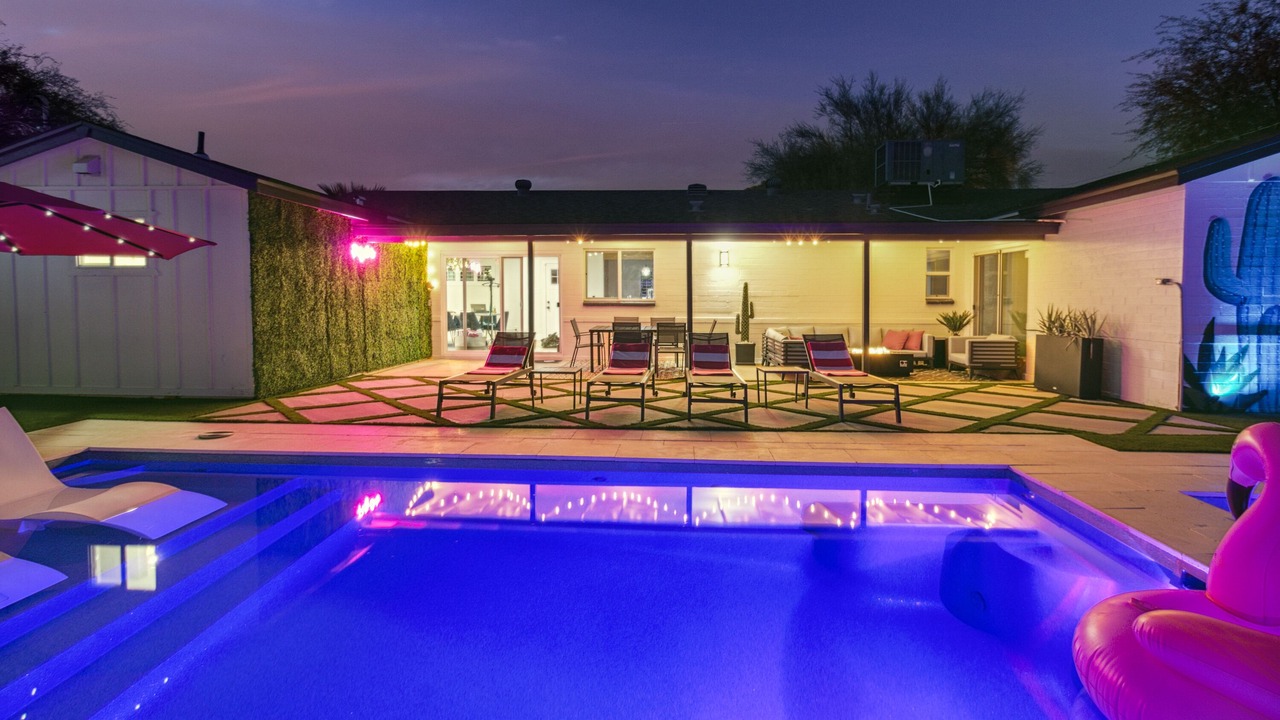 Photo of Outdoor in Papago Parkway