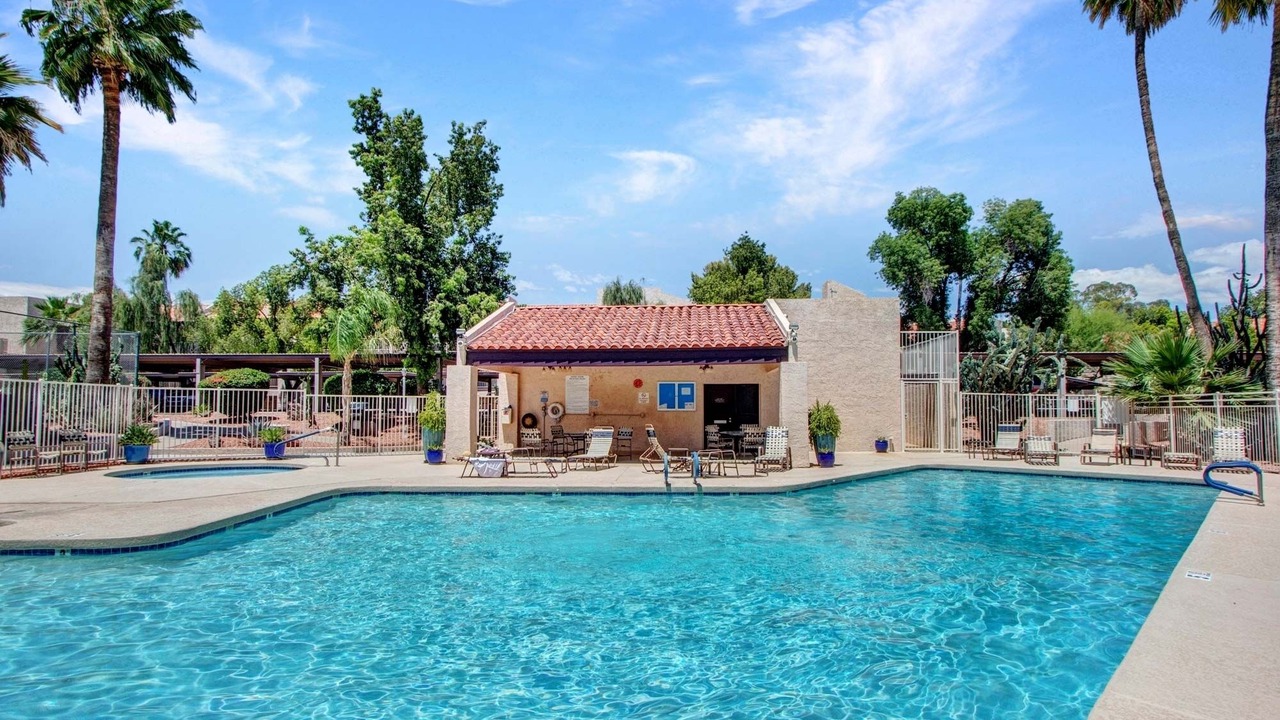 Photo of Outdoor in Lake Biltmore Village