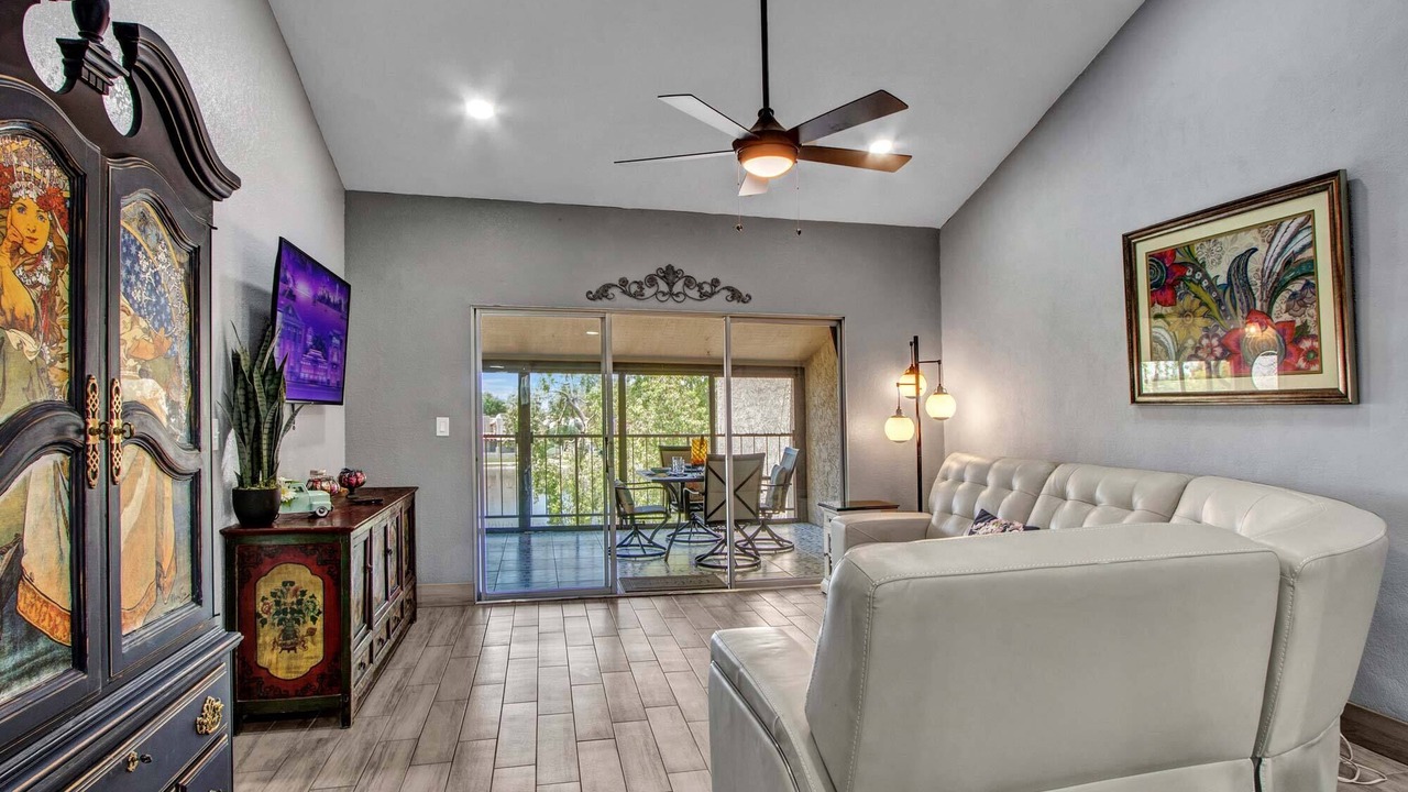 Photo of Bedroom in Lake Biltmore Village