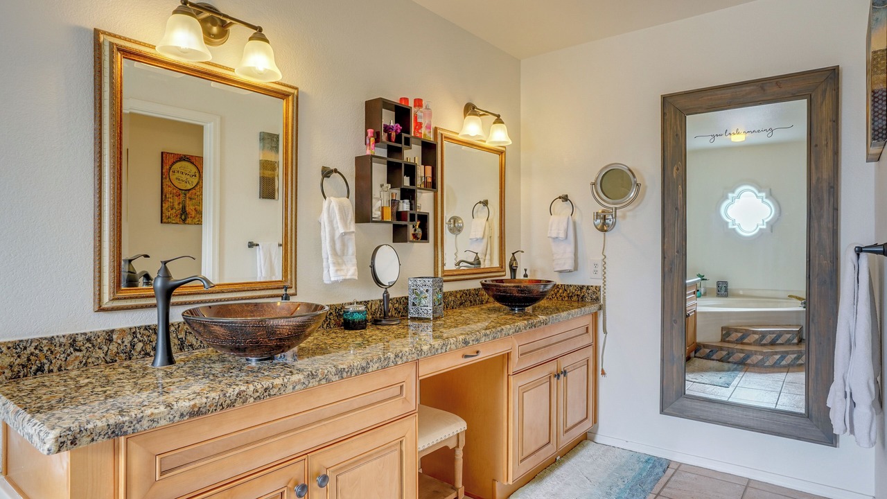 Photo of Bathroom in Adobe Hills