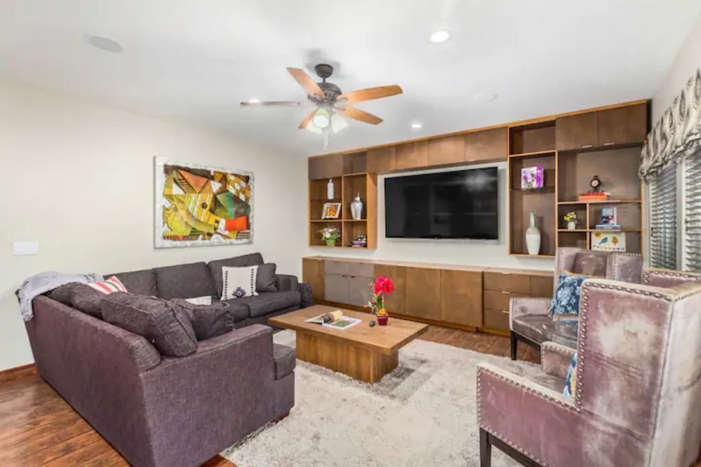 Photo of Livingroom in Foothills