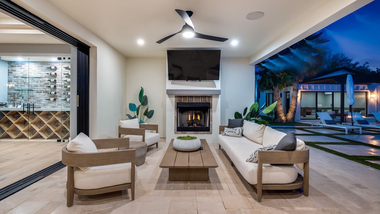Photo of Livingroom in Shea North Estates