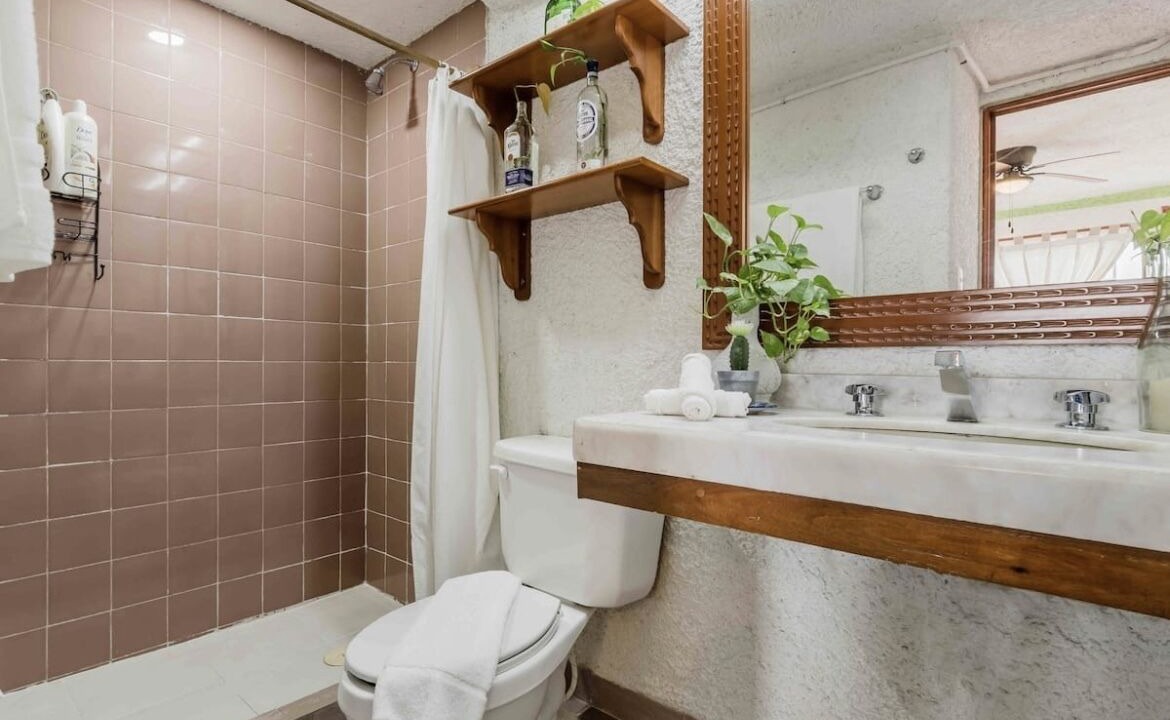 Photo of Bathroom in Zona Hotelera