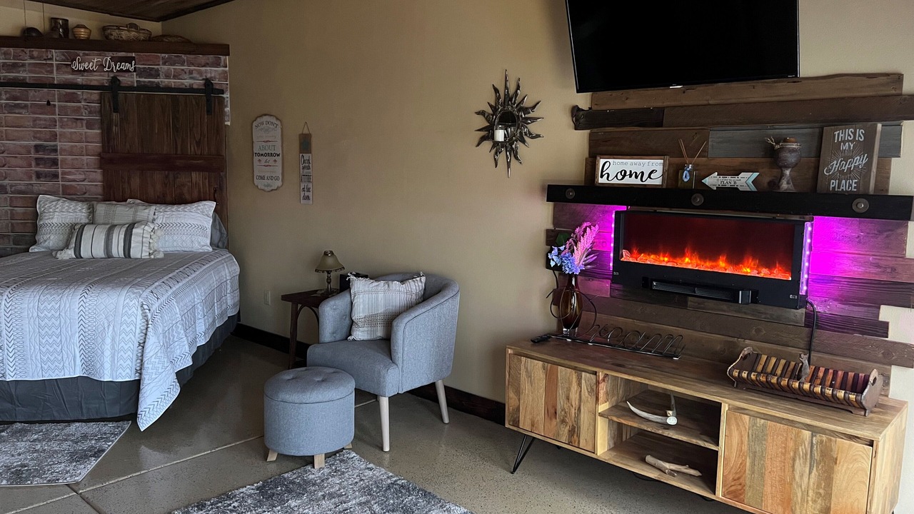 Photo of Bedroom in Foothills