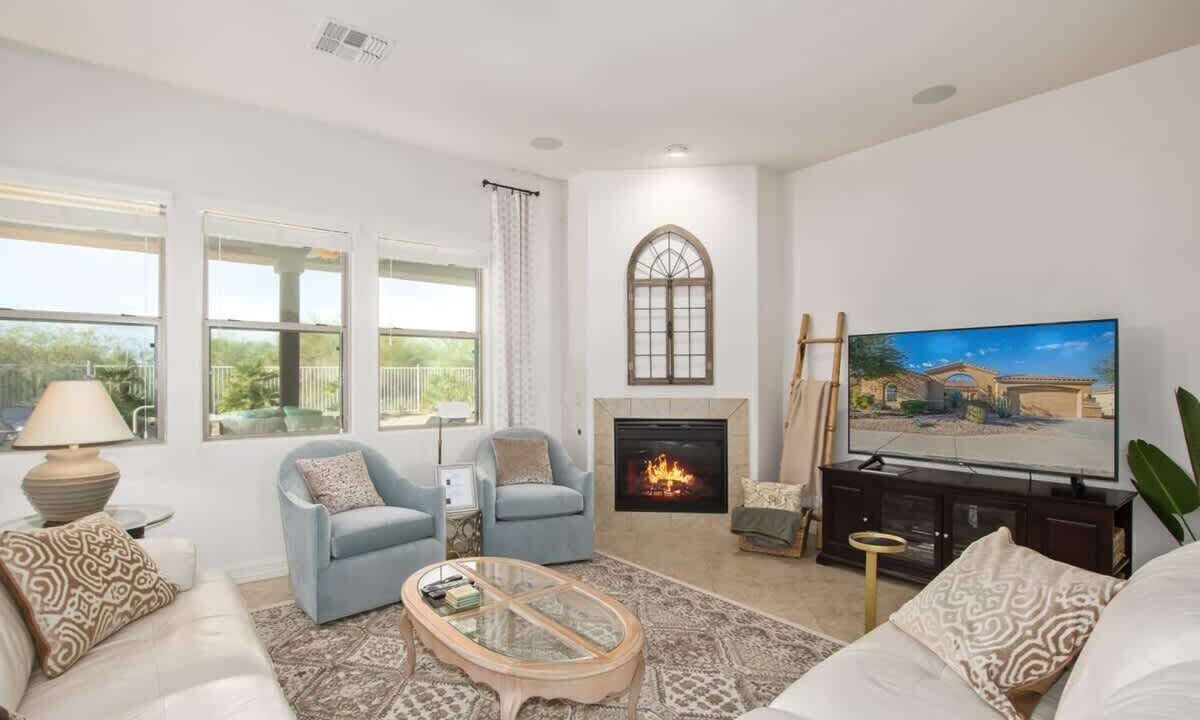 Photo of Livingroom in Estrella Mountain Ranch