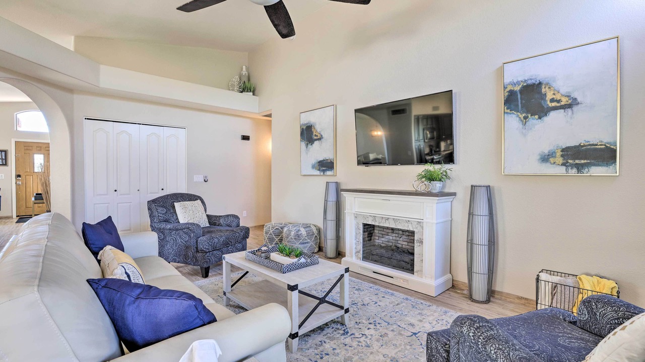 Photo of Livingroom in Western Skies