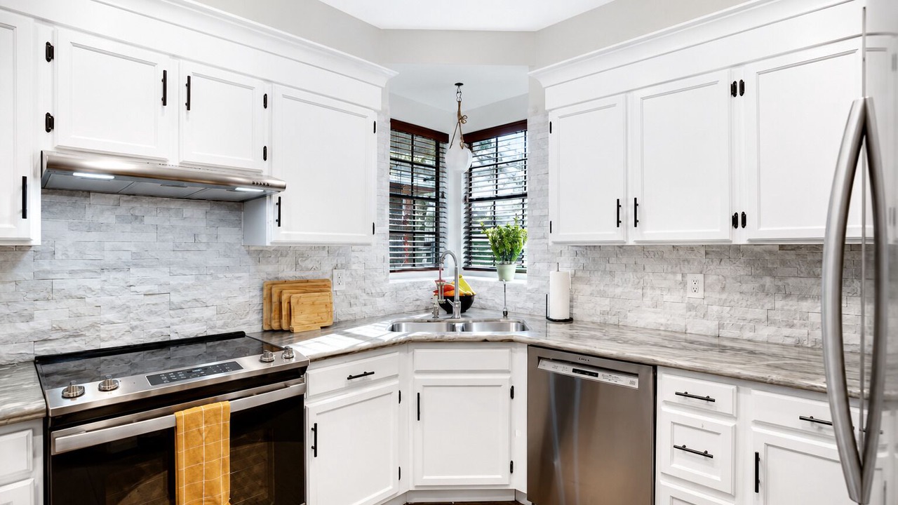 Photo of Kitchen in Lowe Estates