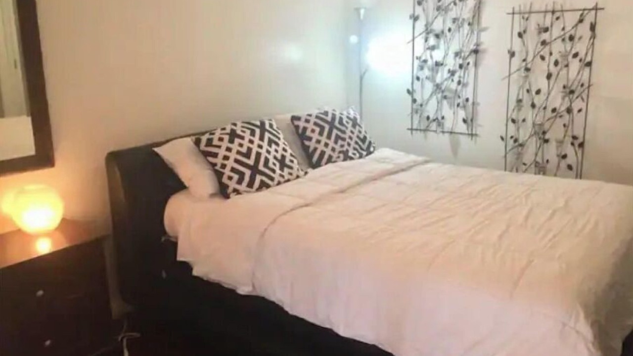 Photo of Bedroom in Papago Parkway