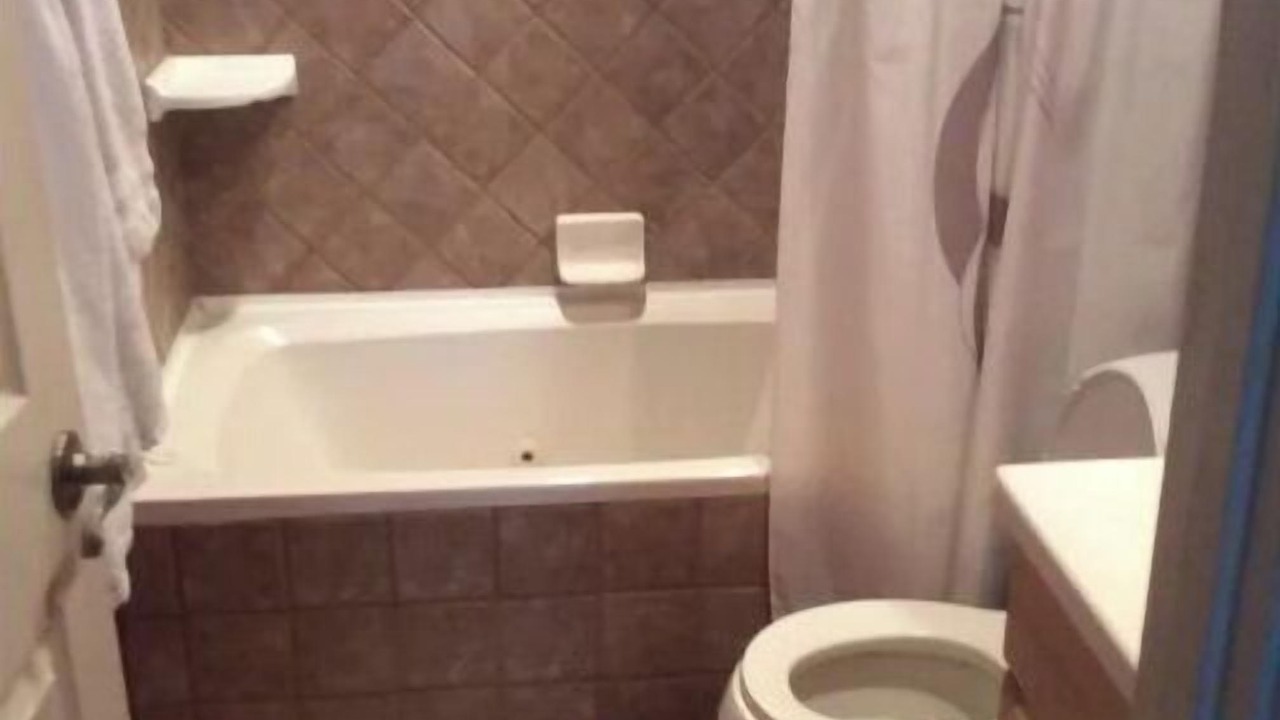 Photo of Bathroom in Papago Parkway