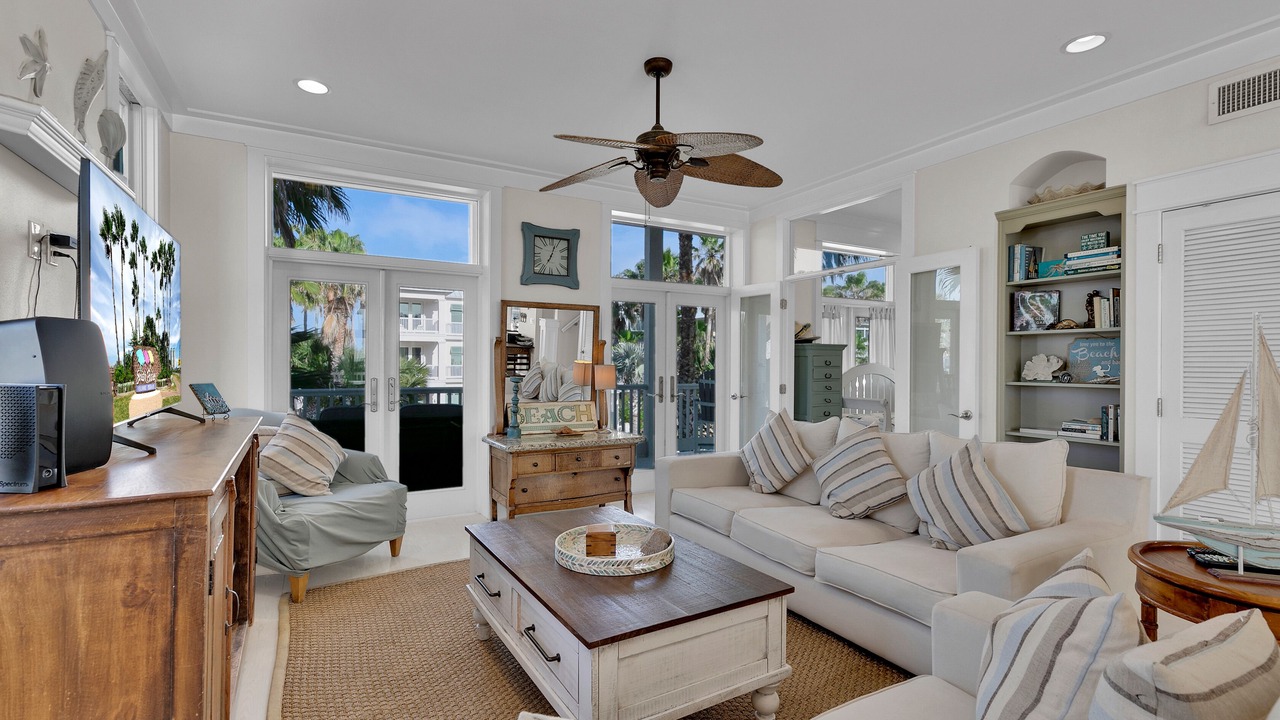 Photo of Livingroom in The Shores